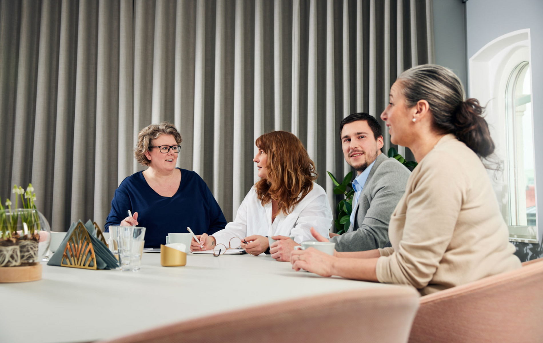 Übergewicht durch Stress bei Meetings.